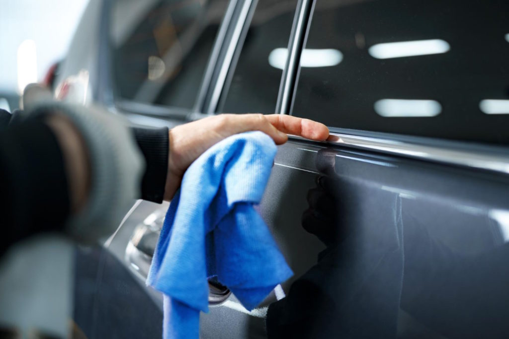 Produkty do auto detailingu to niezbędne narzędzia, które pomogą Ci w utrzymaniu Twojego samochodu w czystości i doskonałym stanie